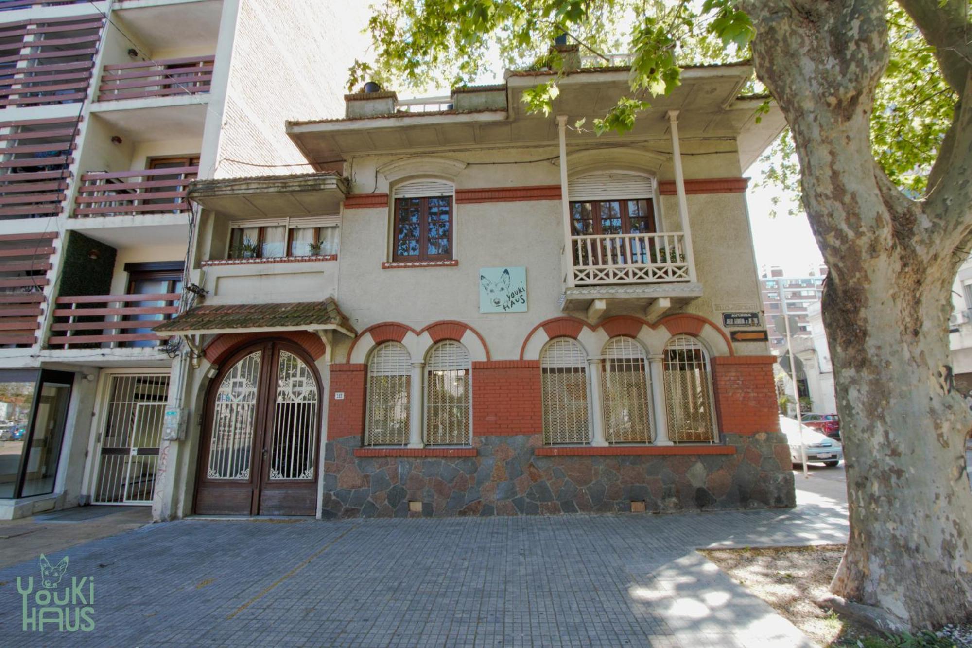 Youki Haus Hostel Montevideo Exterior photo